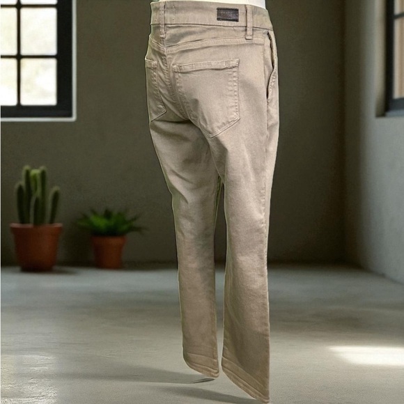 NWOT PAIGE ‘Rianne’ High-Waisted Cuff Jeans in “Seaweed Green” Size 23 - Picture 10 of 16